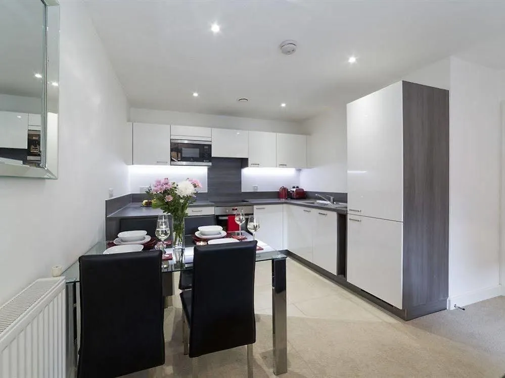In2 London Apartment